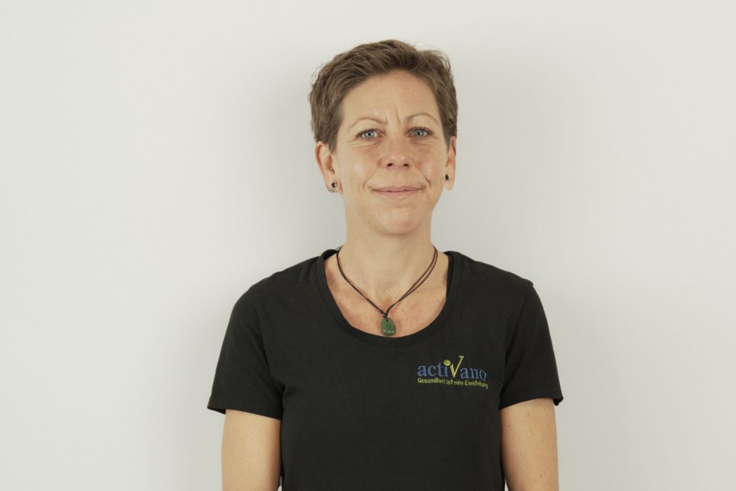 Unsere Expertin auf dem Gebiet der Alternativmedizin/ Osteopathie/ Heilpraktik ist Mirja Borchert. Sie zeigt die Möglichkeiten und Zusammenhänge des Gewebe und des Ursprung der Problematik.